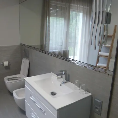 Park7 Oda ve Kahvaltı 4*