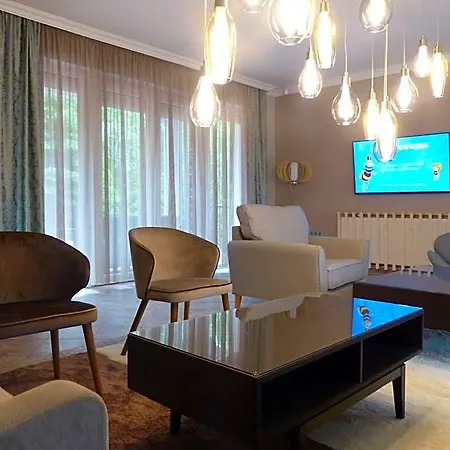 Oda ve Kahvaltı Park7 Tiszafüred
