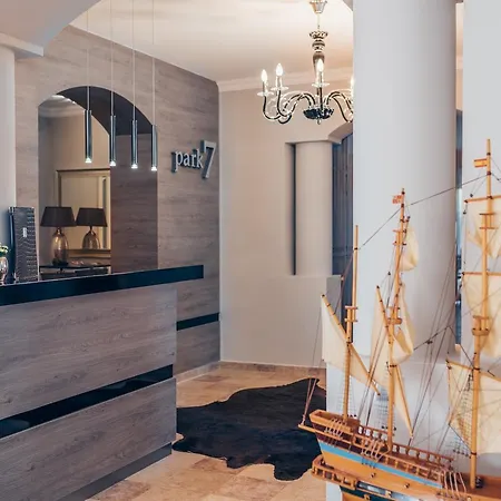 Park7 Oda ve Kahvaltı 4*