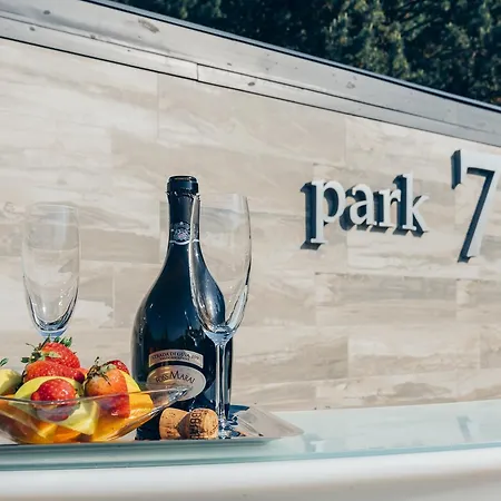 Bed & Breakfast Park7 4*